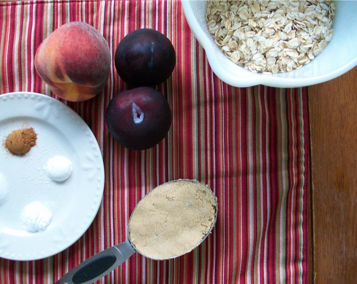 step 3 Combine the All-Purpose Flour (1/2 cup), Whole Wheat Flour (4 Tbsp), Baking Soda (1/2 tsp), Baking Powder (1/2 tsp), Salt (1/2 tsp) and Ground Cinnamon (1/2 tsp) in a bowl.
