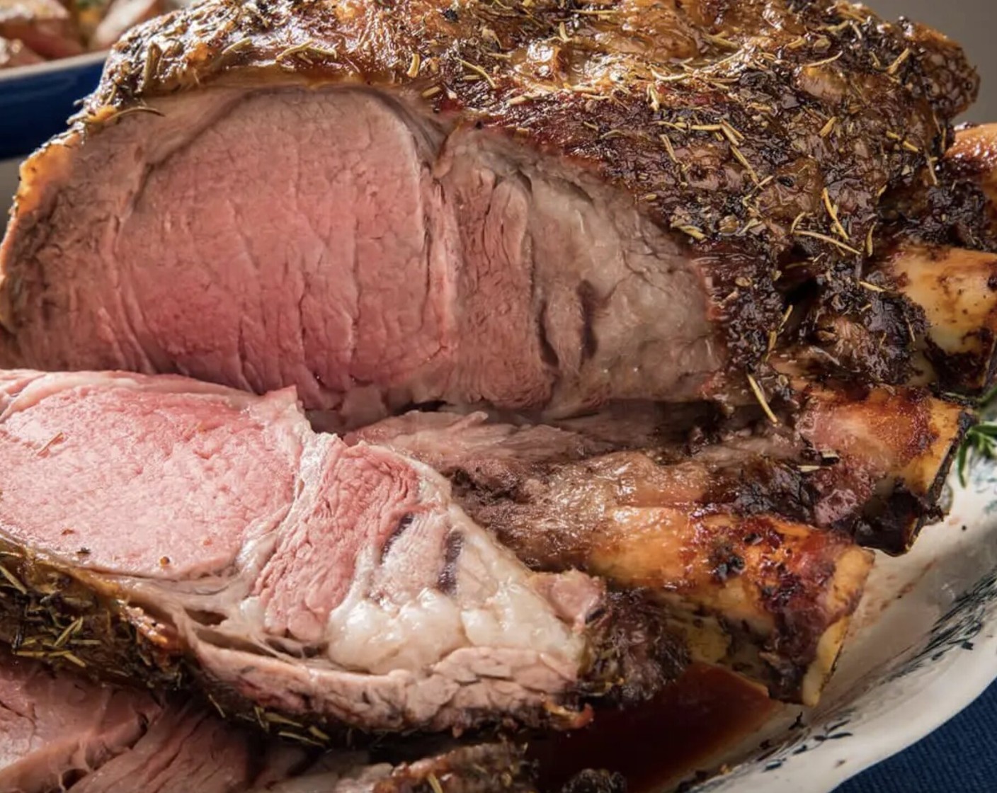Easy Carve Pepper and Herb Prime Rib