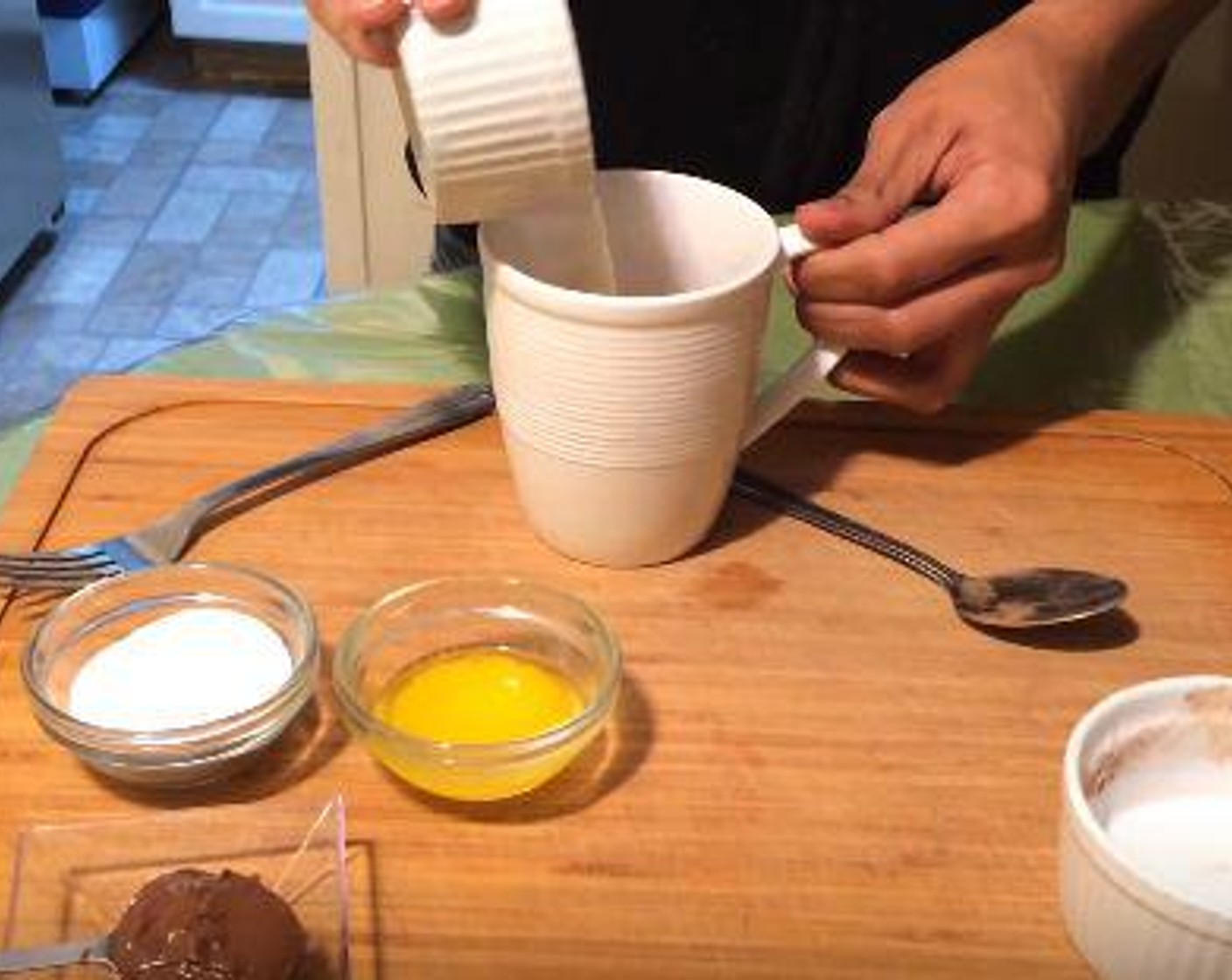 step 1 Mix together the All-Purpose Flour (4 Tbsp), Unsweetened Cocoa Powder (2 Tbsp), Salt (1 pinch) and Baking Powder (1/2 tsp). Add to a mug. Pour in the Milk (4 Tbsp), Granulated Sugar (3 Tbsp) and Butter (2 Tbsp). Whisk until combined.