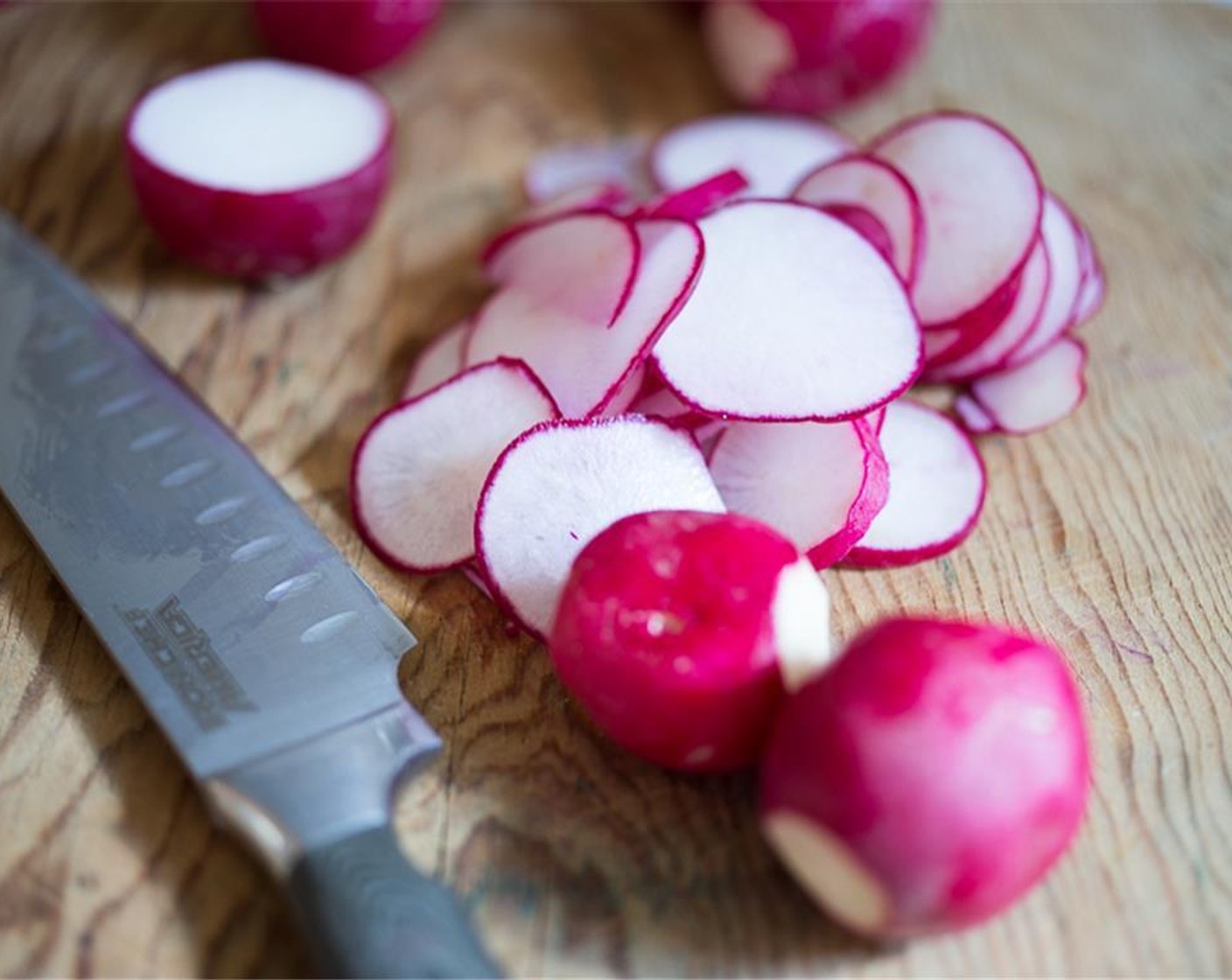 step 4 Thinly slice Radish (1 bunch) and place into the bowl. Very thinly slice the Red Onion (1/4) and place in the bowl. Add Italian Flat-Leaf Parsley (4 Tbsp)