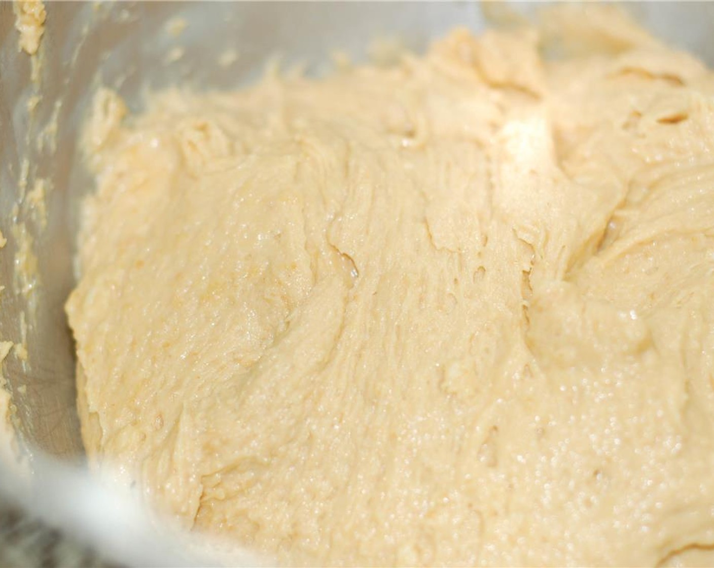 step 4 Add the melted chocolate to the Oreo mixture and mix until it becomes a dough-like consistency.