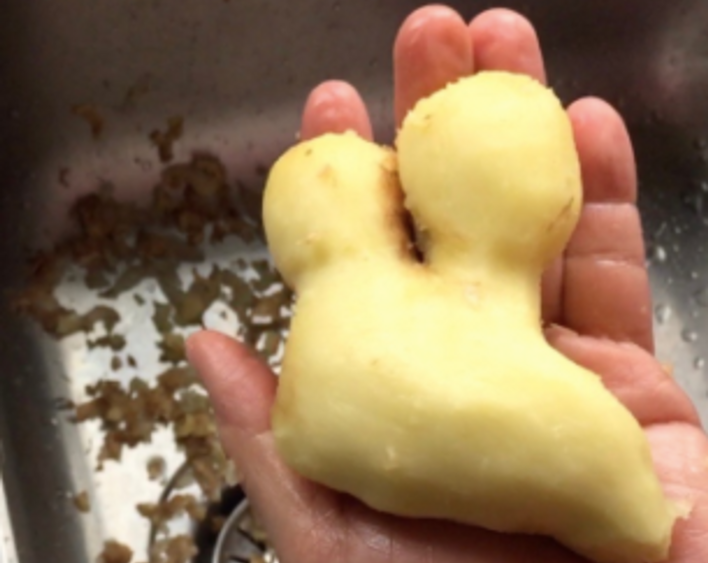 step 1 Start by boiling ginger syrup. First, peel the skin off the old Fresh Ginger (1 1/2 cups).