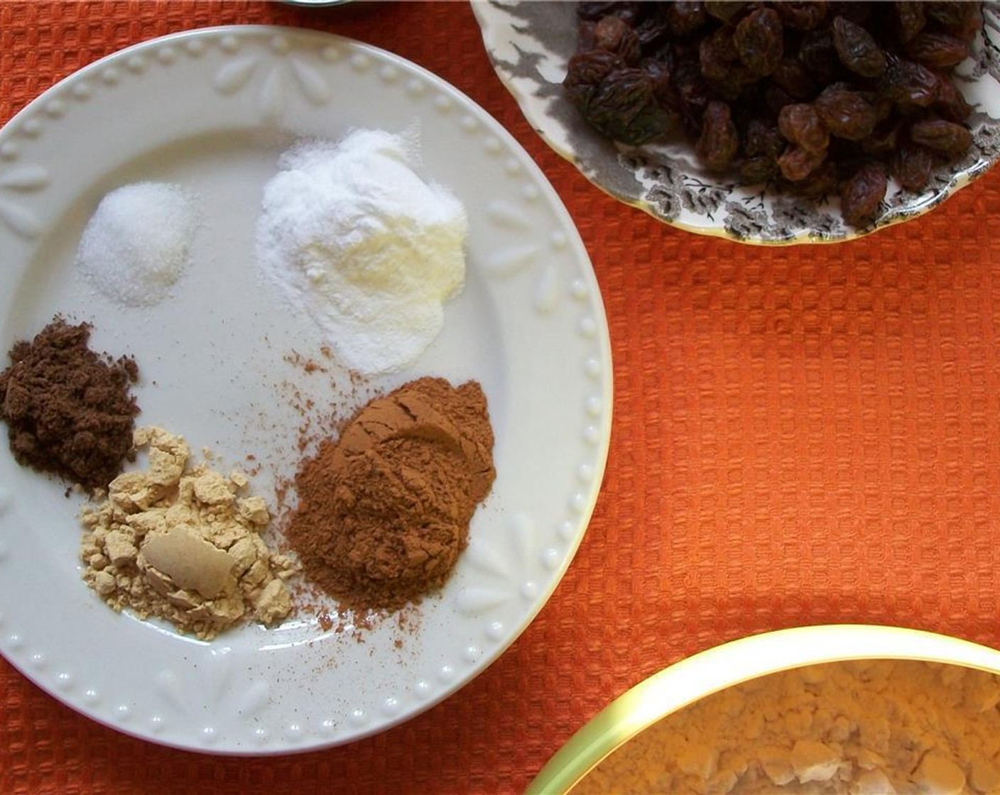 step 2 Sift All-Purpose Flour (2 cups), Ground Cinnamon (2 tsp), Ground Allspice (1/2 tsp), Salt (1/4 tsp), Ground Ginger (1 cup) and Baking Soda (2 tsp) into a medium sized bowl.