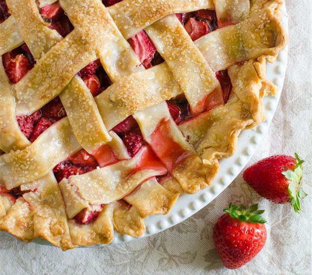 Strawberry Rhubarb Pie