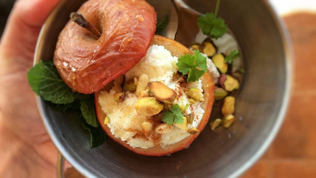 Baked apples with ricotta and honey, a mini apple dessert for fall.