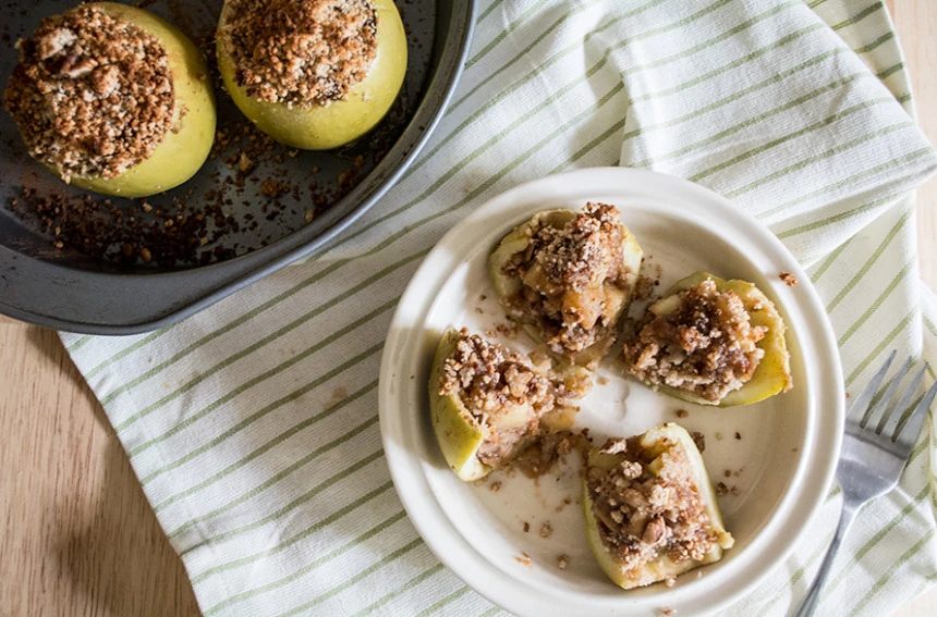 Crustless Caramel Apple Pie