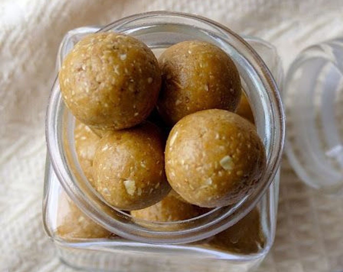 No-Bake Peanut Butter Cookie Dough Bites