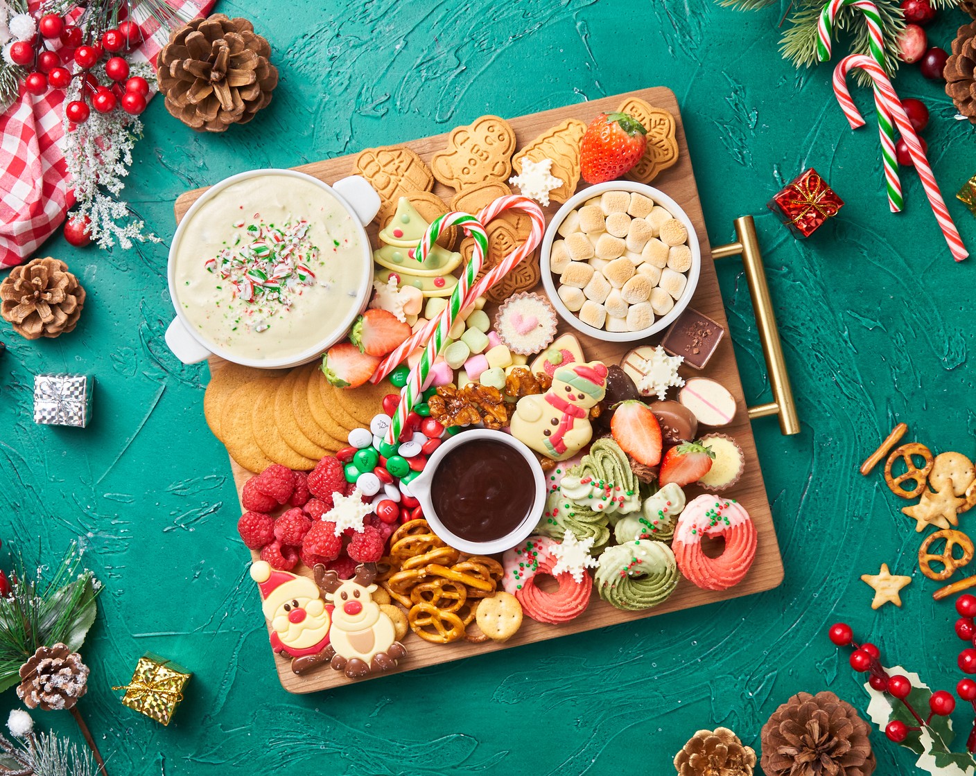 Christmas Dessert Charcuterie Board